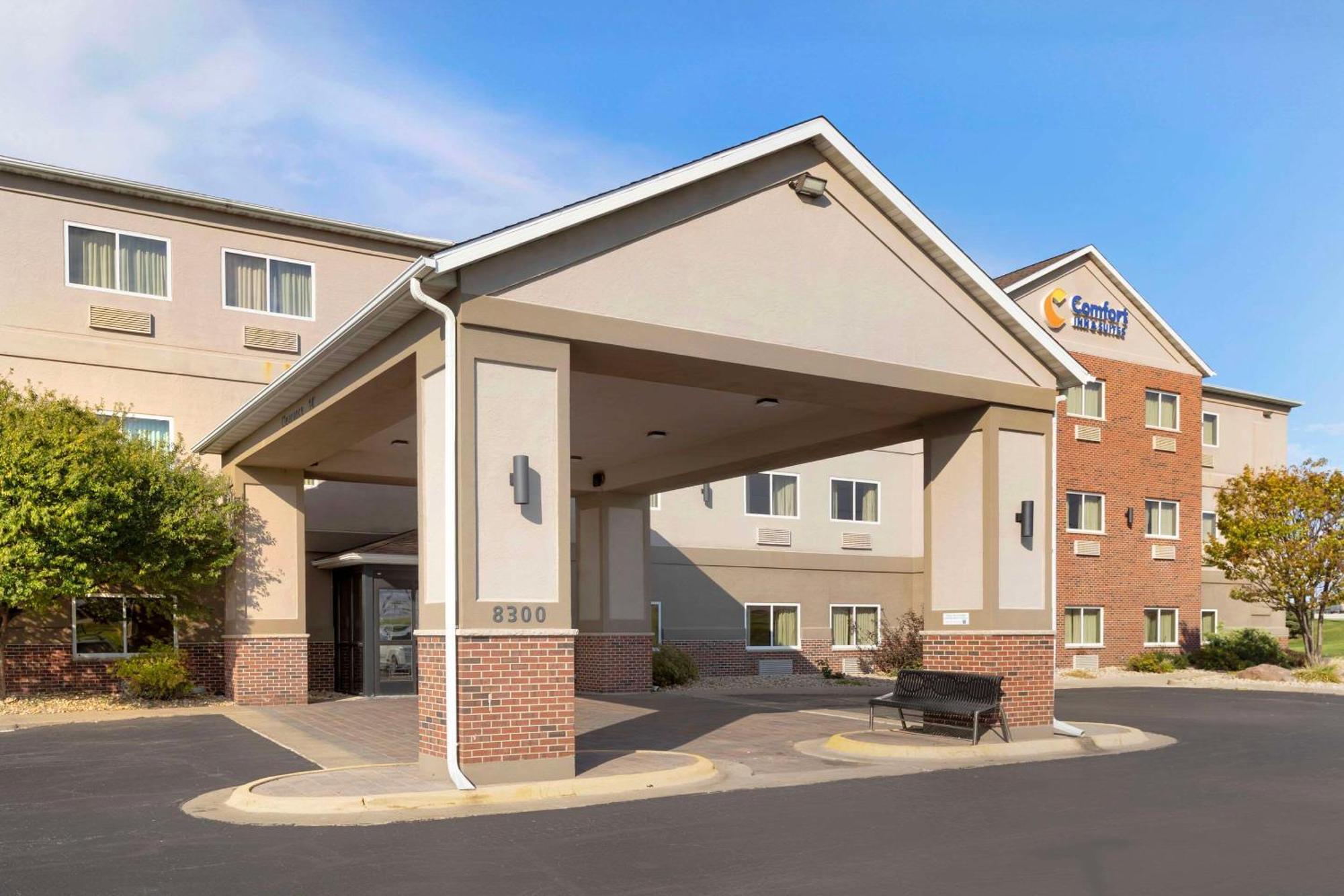 Comfort Inn & Suites Davenport - Quad Cities Εξωτερικό φωτογραφία