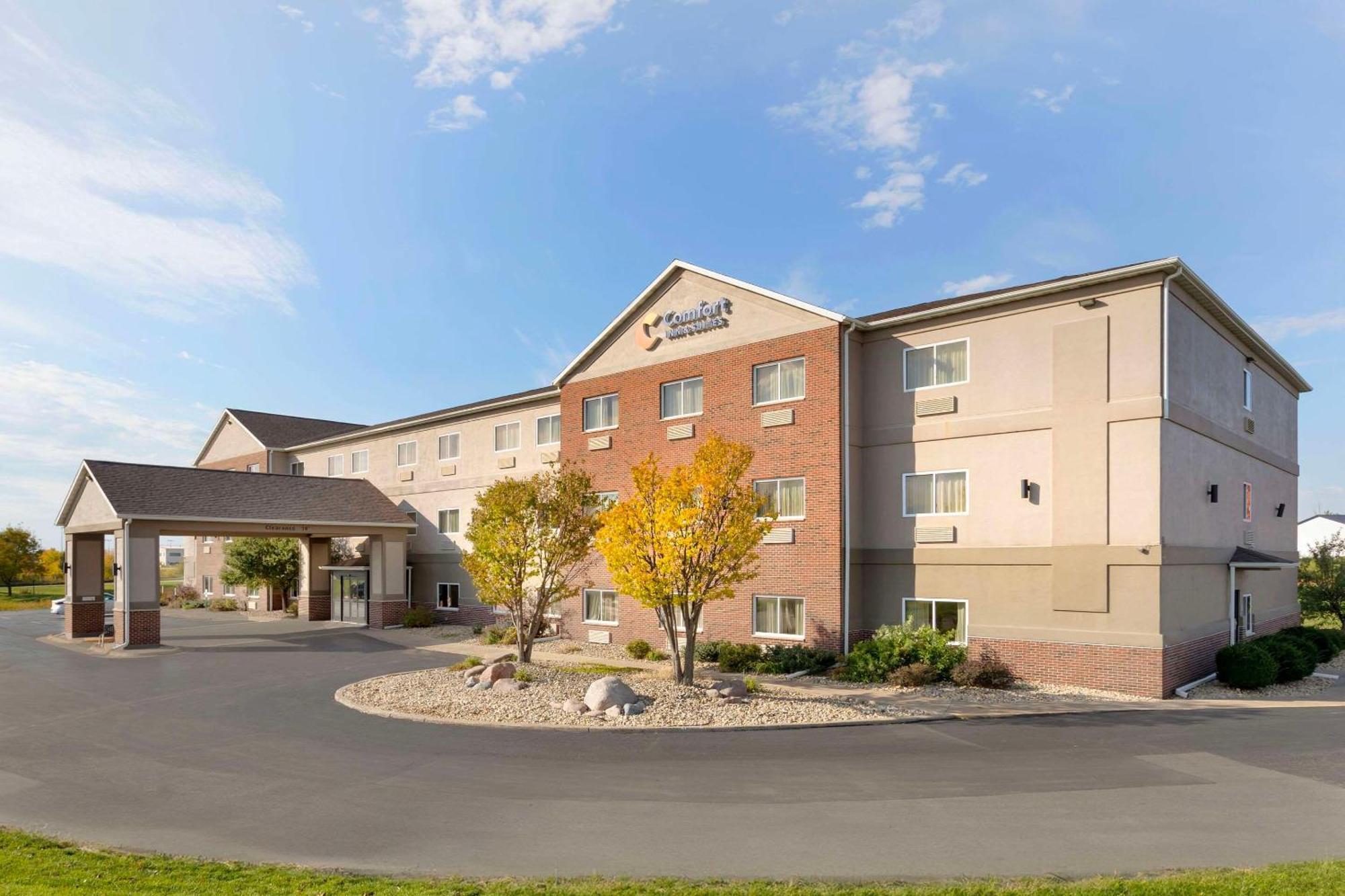 Comfort Inn & Suites Davenport - Quad Cities Εξωτερικό φωτογραφία